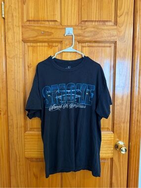 Black Graphic 'SMOKE' Short-Sleeve Men's T-Shirt